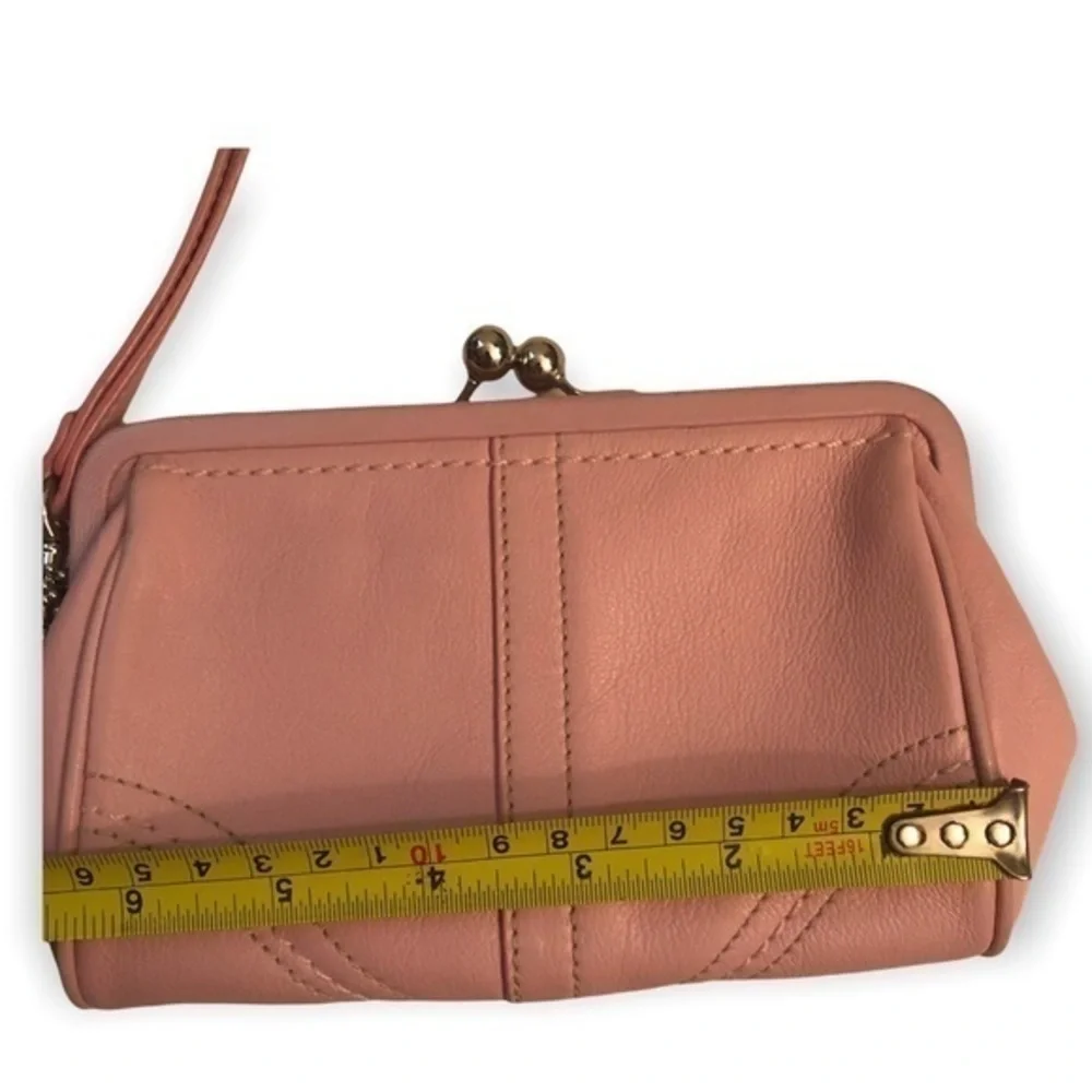 Coach vintage y2k soho pink leather kiss lock wristlet clutch bag rare